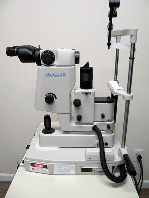 Nidek YC1300